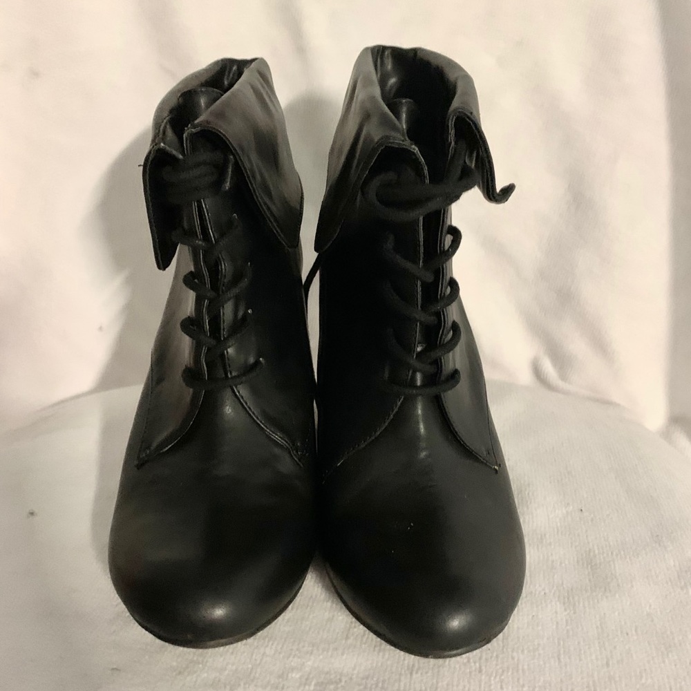 Nine West Wedge bootie size 10 Black Ankle Boots